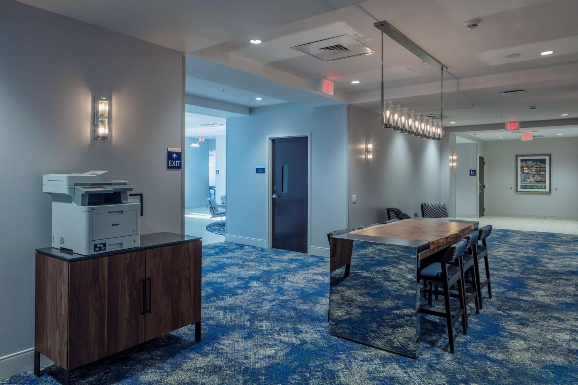 Hotel Scholar State College, Tapestry Collection By Hilton Exterior foto